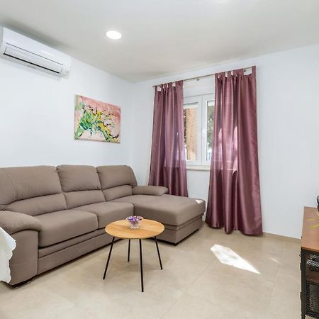 Apartment Lorilu Pola Esterno foto