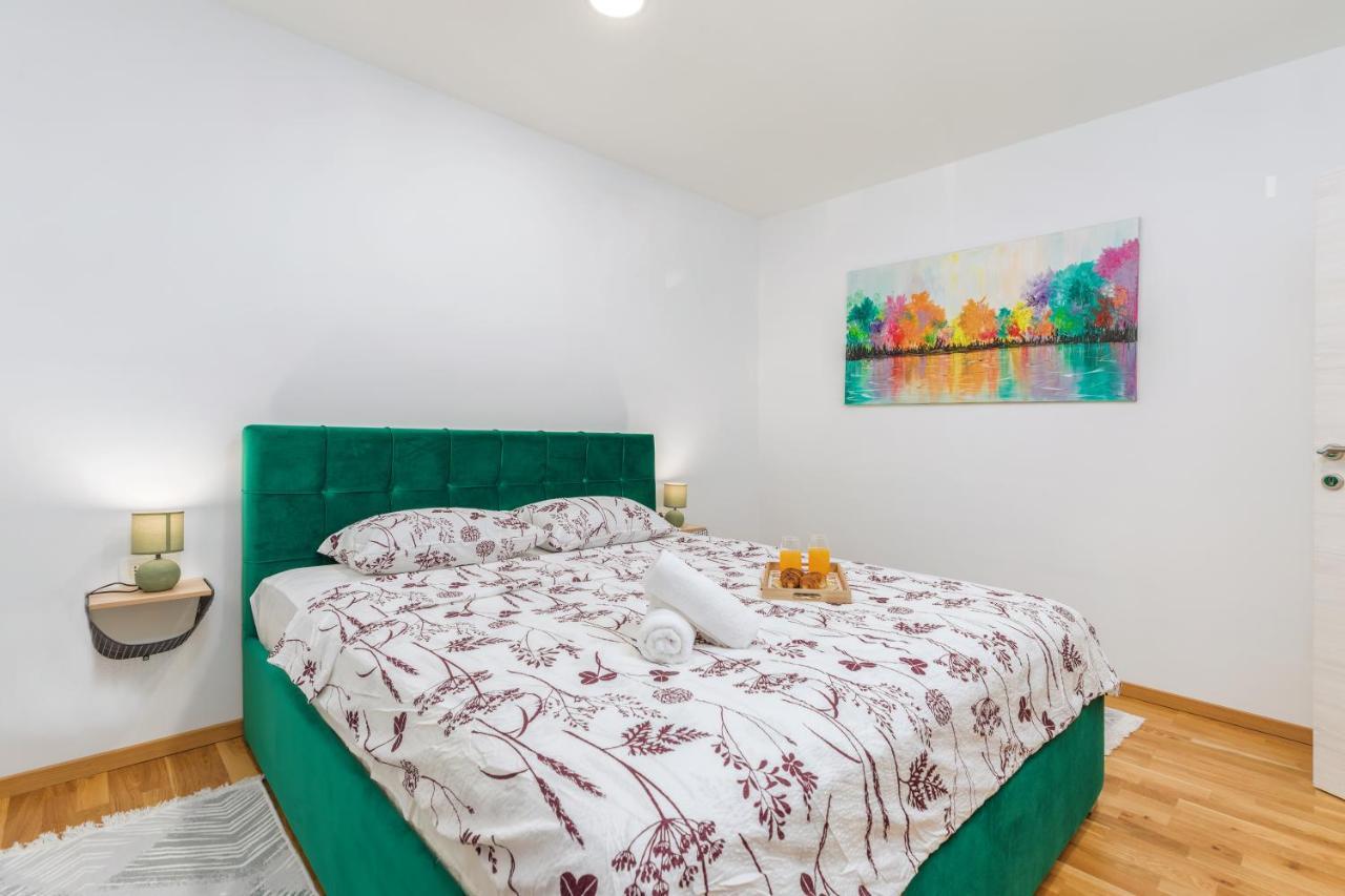 Apartment Lorilu Pola Esterno foto